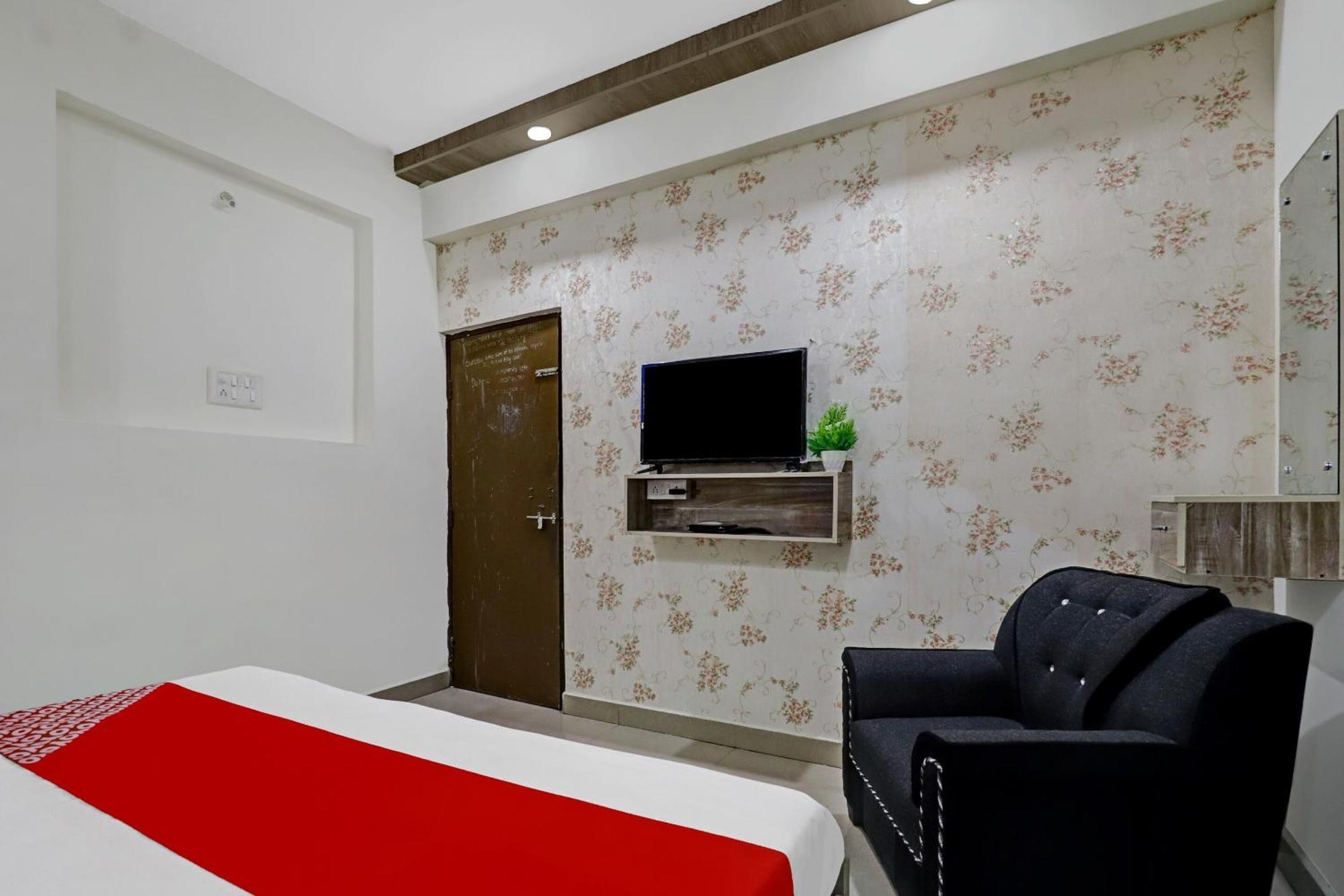 Hotel O Royal Stay Inn Royal Stay Inn Нагпур Екстериор снимка