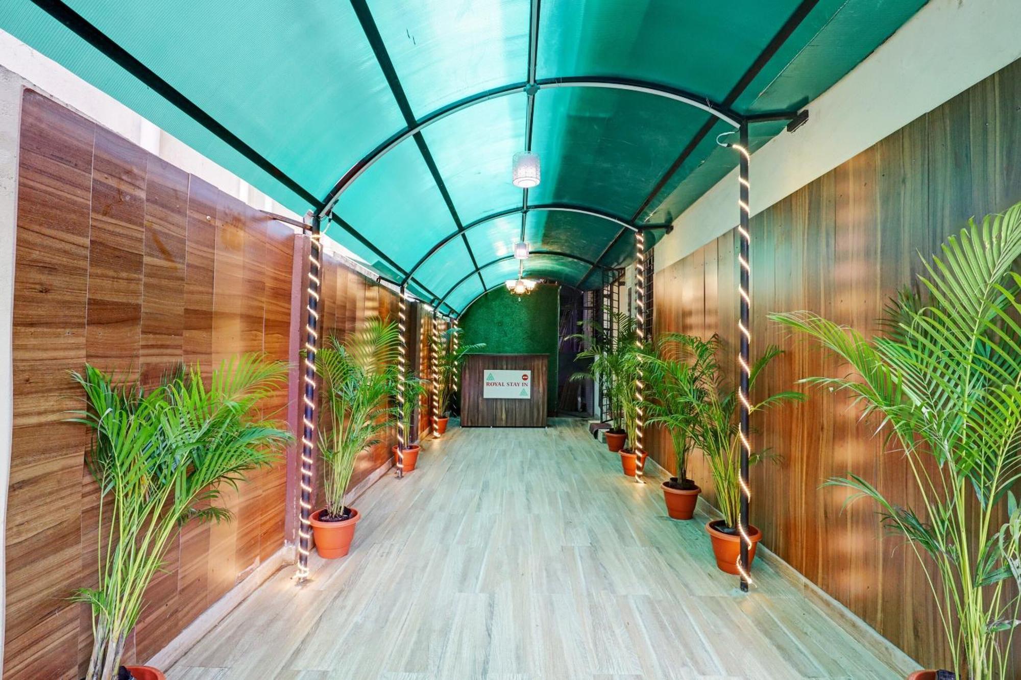 Hotel O Royal Stay Inn Royal Stay Inn Нагпур Екстериор снимка